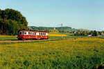 Wohlen-Meisterschwanden-Bahn/WM.
Im Mai 1987 war für die WM die Welt noch in Ordnung.
Per 31. Mai 1997, bereits zehn Jahre später, wurde der Bahnbetrieb auf der 8,2 km langen Strecke leider eingestellt.
Regionalzug nach Wohlen unterwegs an einem herrlichen Frühlingstag mit dem BDe 4/4 1 bei Sarmenstorf im Mai 1987. 
Foto: Walter Ruetsch