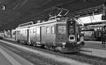 Oldtimertreffen im Zürich HB:     Währenddem auf Gleis 5 ein Dampfzug die Fahrgäste im Zug einlädt, kam es am 20.
