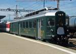 SBB-Historic: Der BDe 4/4 1646 durchfhrt am 20.5.09 den Bahnhof Rotkreuz mit dem Schulzug.