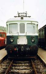 Frontansicht des Be 4/4  Wellensittich  der BLS beim Triebwagentreffen in Bauma im Oktober 2006.