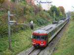 RABDe 510 011, als S 16 auf dem Weg nach Zrich, ausfahrt Bahnhof Tiefenbrunnen am 26. 10. 07