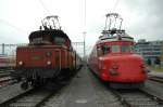 Der Ee 3/3 15398 und der RAe 4/8 1021 an der Ausstellung  Zugvorbereitung  in Zrich Herdern am 11.11.07.