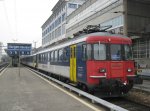 Ersatz S24 20452 mit doppel RBe 540 Pendel (540 045 und 540 071, andere Seite) im Bahnhof Horgen Oberdorf, 15.02.2011.