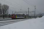 Ersatz IC 569 (der Pendel verkehrte 2x Zrich-Chur und zurck) bei Durchfahrt in Weesen. Der Zug bestand aus einem Doppel RBe 540 Pendel, mit 7 EWI Zwischenwagen (5 B, 1 A, 1 AB). Der Triebwagen vorne ist der 540 057, hinten der 540 032, 02.02.2012.