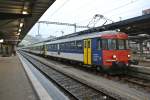 Nach Ankunft in Chur wurde der Triebwagen umgehngt, um die Komposition in das Abstellfeld zu schieben. Der Zug fhrt am Abend zurck nach Zrich. Der RBe 540 059-6 mit dem IC 10759, bzw. am Abend 10792, in Chur, 15.10.2012.