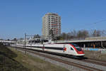 ICN 500 010  Robert Walser  fährt Richtung Bahnhof Muttenz. Die Aufnahme stammt vom 25.02.2021.
