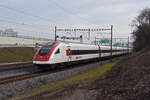 ICN 500 025  Xavier Stockmar  fährt Richtung Bahnhof SBB. Die Aufnahme stammt vom 23.12.2021.