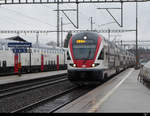 SBB - Triebzug 511 029 unterwegs auch bei Regen bei der einfahrt in den Bahnhof Herzogenbuchsee am 2020.03.05
