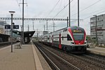 Am 14.05.2015 fuhr RABe 511 112 als IR (Basel SBB - Zürich Flughafen) durch den Bahnhof von Pratteln gen Frick.