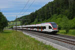RABe 523 046, auf der S3, fährt Richtung Bahnhof Tecknau. Die Aufnahme stammt vom 28.05.2022.