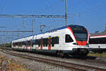 RABe 523 039, auf der S1, fährt am 16.08.2022 beim Bahnhof Rheinfelden ein.