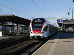 SBB - Triebzug RABe 523 001 beim verlassen des Bahnhof Solothurn am 25.02.2017