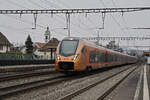 RABe 526 203 Traverso der SOB durchfährt am 09.02.2023 den Bahnhof Rupperswil.