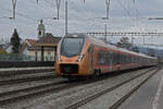 RABe 526 216 Traverso der SOB durchfährt am 27.02.2023 den Bahnhof Rupperswil.