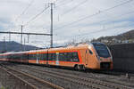 RABe 526 124 Traverso der SOB durchfährt am 13.03.2023 den Bahnhof Gelterkinden.