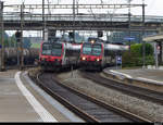 SBB - Zugskreuzung mit den Triebwagen RBDe 4/4 560 248 + RBDe 4/4 560 237 im Bahnhof Cornaux am 13.05.2020