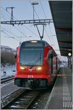 Der neue CJ ABe 4/12 674  Rosette  ist als R 36 am Ziel seiner Fahrt in Saignelégier angekommen.
