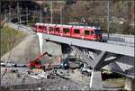 S2 1553 mit ABe 4/16 3102 nach Thusis überquert den Hinterrhein bei Reichenau-Tamins. (21.11.2018)