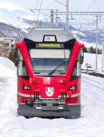 Die ganz neue Triebwagen ABe 4/16 3101 mit en  Klimamesszug  im Bf.