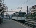 Gleich beide MOB ex Bipperlisi Be 4/4 im Einsatz! In Chernex erreicht bei der einsetzendne Dämmerung der Be 4/4 1006 als Leermaterialzug den Bahnhof um dann als Regionalzug 2347 nach Montreux zu