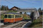 Der BLM Be 4/4 21 wartet in Winteregg mit seinem Vorstellwagen auf die Weiterfahrt nach Grütschalp.