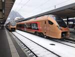 Zwei Stadlerrail RABe 526  Traverso  Züge der Südostbahn
links: Voralpenexpress nach St. Gallen
rechts: Treno Gottardo nach Basel SBB
Ort: Arth-Goldau
