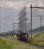 Triebwagentreffen Koblenz, August 2017. Czm 1/2 31 der UeBB trifft in Kaisten bei Gewitterstimmung auf die modernen Tage.