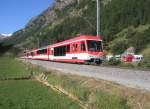 Hier ein Regio nach Brig, am 28.7.2009 kurz vor T�sch.