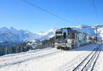 Wengernalpbahn: Im schönsten Sonnenschein fahren die Panoramazüge 141 und 142 aus der Station Wengernalp aus.