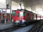 RE1240 mit Deh 4/4 von Scuol-Tarasp hat Disentis/Must�r erreicht (05.09.2004)