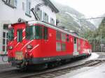 Deh 4/4 Nr 52 der MGB wartet mit Regionalzug 549 in G�schenen auf die Abfahrt nach Andermatt.