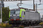 Siemens Vectron 475 416-4 durchfährt solo den Bahnhof Pratteln.