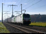 BLS - Loks 475 146-4 + 486 504 vor Güterzug unterwegs in Richtung Burgdorf bei Lyssach am 31.10.2020