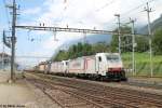 BR 186 905-6 und 186 903-1 am 31.7.2014 bei der Durchfahrt in Amsteg-Silenen.