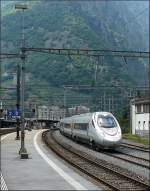 Am 31.07.08 fotografierte ich im Bahnhof von Martigny den neuen ETR 610 von Cisaplino bei einer Testfahrt.