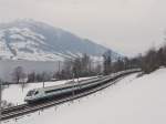 Der morgentliche CIS der ber die Sdbahn geleitet wird, fhrt hier am 19.2.05 auf dem Streckenabschnitt Immensee - Arth-Goldau. Im Hintergrund ist der Zugerberg wie auch der Zugersee zu sehen