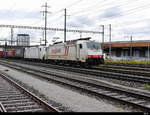 Xrail  - Loks 186 905 mit 186 907-2 mit Güterzug unterwegs in Prattelen am 07.07.2018