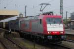 Ein Traum: 185 593-1 der  Crossrail  summt durch Basel-Bad. Meines Wissens nach ist sie die einzige  Crossrail -Maschine in  Eurosprinter-Pink , der ehemaligen Farbe von 127 001. (12.08.2008)