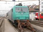 Crossrail - Lok 185 576-6 abgestellt in Thun am 15.03.2014