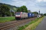 Zweimal Crossrail auf der rechten Rheinseite in Leutesdorf innerhalb von 45 Minuten am 02/08/2014. Zuletzt kam 185 597-2 auch mit einem Containerzug und fuhr Richtung Norden.