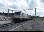 RailCare - Lok 476 455 unterwegs in Busswil am 26.07.2022