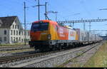RailCare - Lok 476 456-9 vor G�terzug unterwegs im Pratteln am 22.07.2026 .. Standtort ausserhalb der Geleise