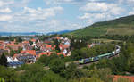 485 001  BLS Cargo Die Alpinisten  und eine Schwesterlok bespanntem am 25. Juli den DGS43627 (Freiburg Gbf - Novara Boschetto), hier bei Schallstadt (Geoposition ungefähr).