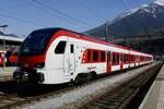 Der Flirt Evo RABe 533 707 von RegionAlps am 7.3.26 beim Bahnhof Brig abgestellt.