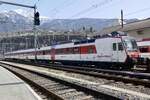 Der RegionAlps Domino RA03 mit dem RBDe 560 403 + B 411 und ABt 943 am 7.3.26 beim Bahnhof Brig abgestellt.