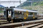 Der RegionAlps B Inova 414 mit der Kanal 9 Vollwerbung am 7.7.26 in Brig abgestellt.