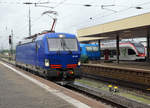 Die Hupac-Vectron 193 490 als Lokzug unterwegs in Basel Badischer Bahnhof am 5.