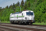 Siemens Vectron 476 457-7 vom railCare fährt solo Richtung Bahnhof Rupperswil.