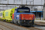 Eem 923 020-2 wird am 09.03.2026 am Schluss eines Zuges durch den Bahnhof Rupperswil geschleppt.