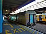 Als einzige Metrorail Linie wird der tägliche Pendlerzug nach Malmesbury mit einer Diesellok und Shosholoza Meyl Wagen gefahren. Aufgenommen am 02.09.2014 in Kapstadt am Gleis 24.